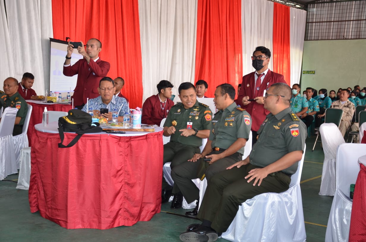 Seminar Universitas Pertahanan Republik Indonesia di Hadiri Danrem 073/Makutarama   